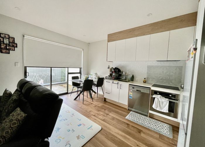  at 38 Korokio Lane, Henderson, Waitakere City, Auckland