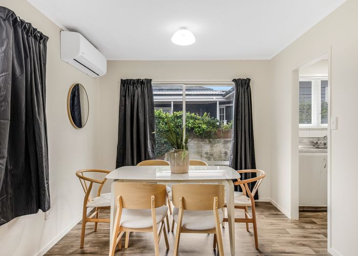  at 2/21 Gardner Avenue, New Lynn, Waitakere City, Auckland