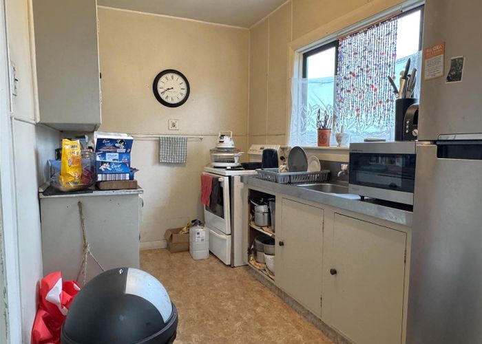  at 16 Peel Street, Cobden, Grey, West Coast