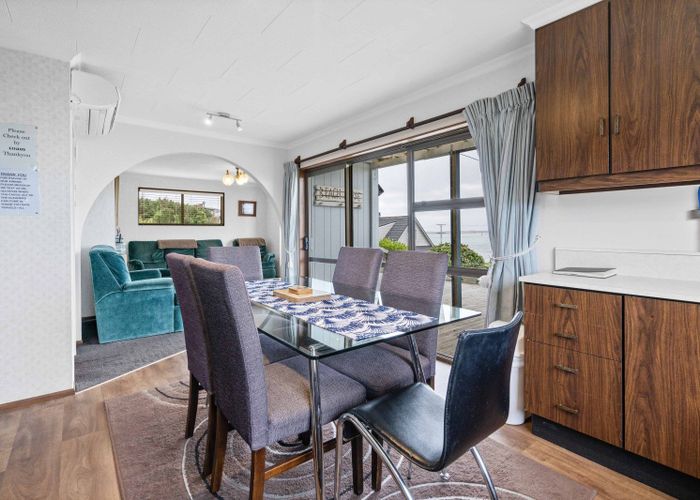  at 90 Marine Parade, Bluff