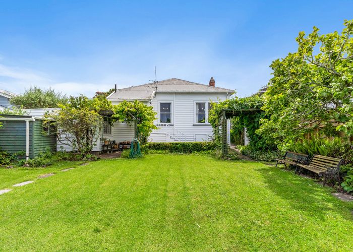  at 5 Ascot Avenue, Narrow Neck, Auckland