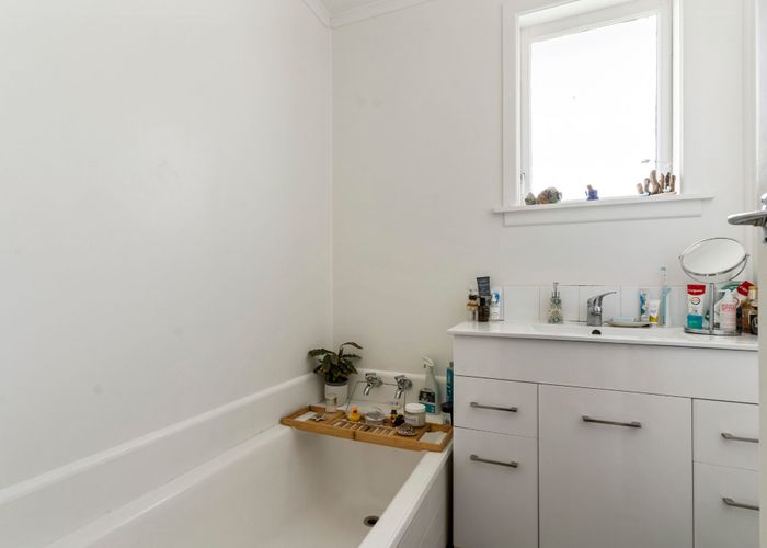  at 96 Park Rise, Campbells Bay, Auckland