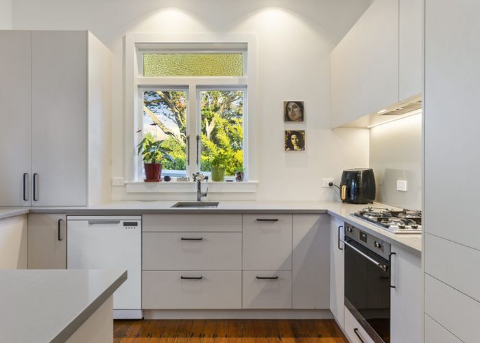  at 8 Jesmond Terrace, Mount Albert, Auckland
