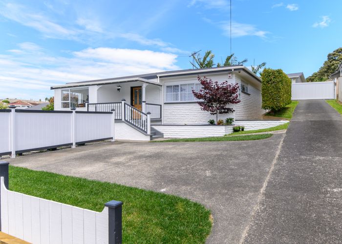  at 74B Connaught Street, Blockhouse Bay, Auckland