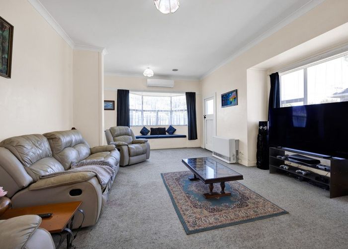 at 25 Collins Street, Hawera