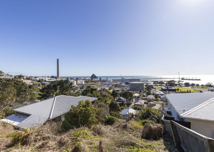  at 15 Weston Street, Moturoa, New Plymouth, Taranaki