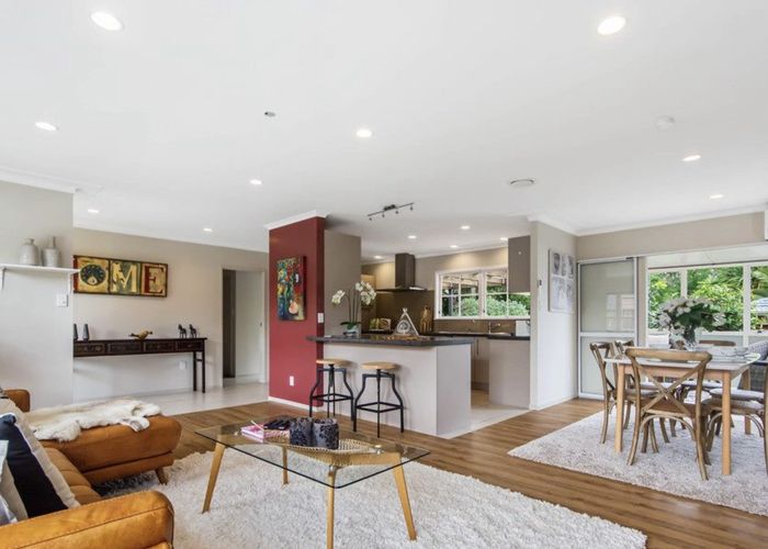  at 32 Cascades Road, Pakuranga Heights, Manukau City, Auckland