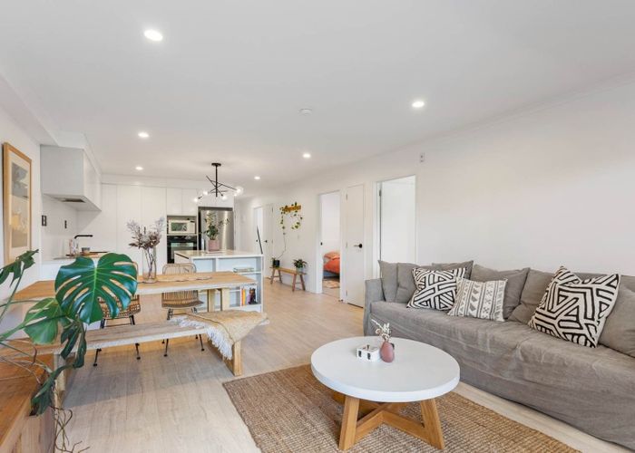  at 2A/47 Stanhope Road, Mount Wellington, Auckland
