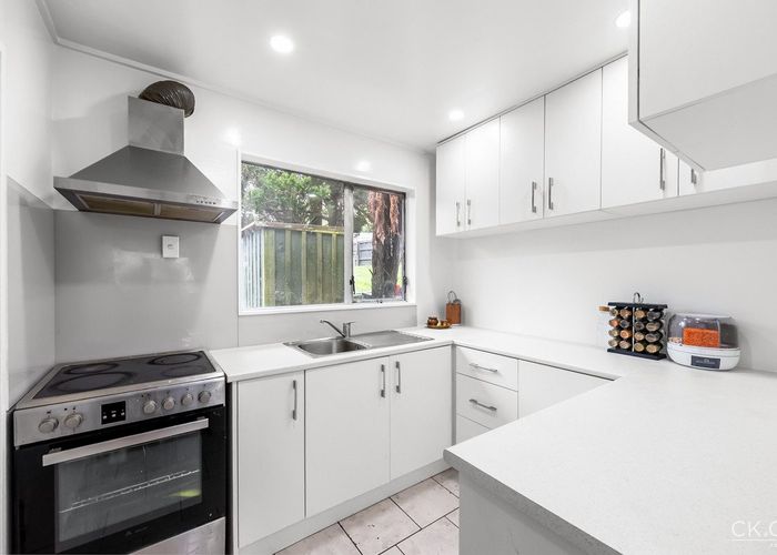  at 2/264 Grounsell Crescent, Belmont, Lower Hutt, Wellington