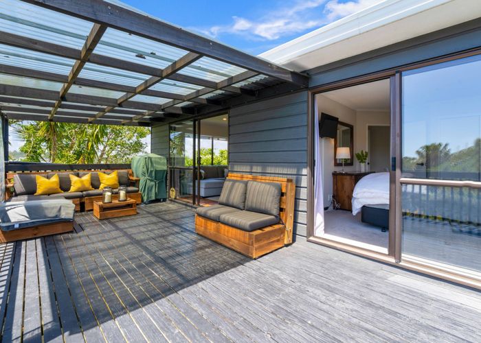  at 2/16 Heathglen Place, Bayview, North Shore City, Auckland