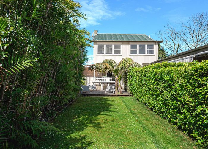  at 11 Buchanan Street, Devonport, North Shore City, Auckland
