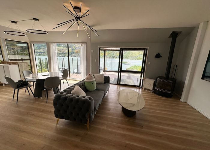  at 7B Willow Pl, Kelvin Heights, Queenstown-Lakes, Otago