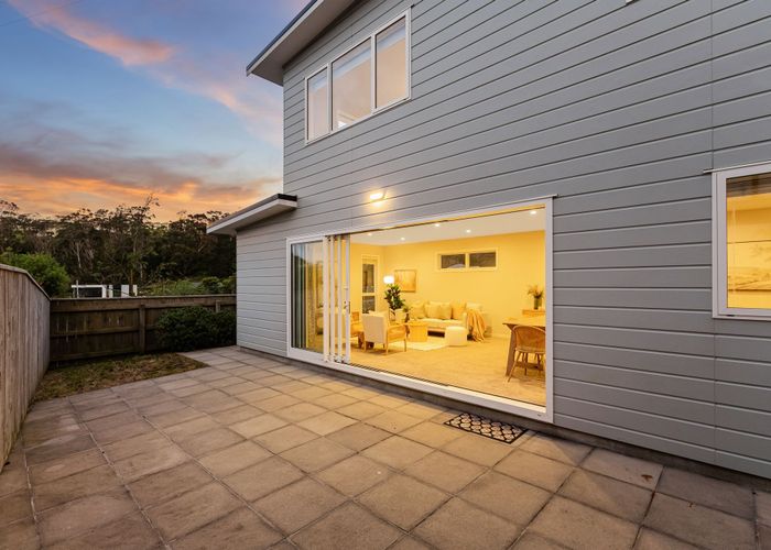  at 51 Banks Boulevard, Whitby, Porirua, Wellington