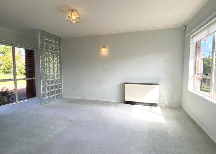  at 17 Princeton Parade, Albany, North Shore City, Auckland