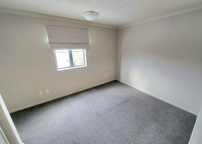  at 53/8 Carolina Place, Albany, North Shore City, Auckland