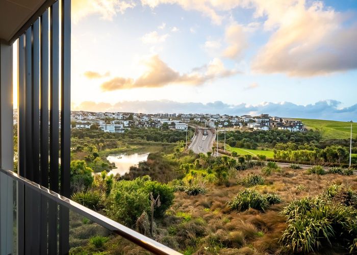  at 6/1090 Beach Road, Torbay, North Shore City, Auckland
