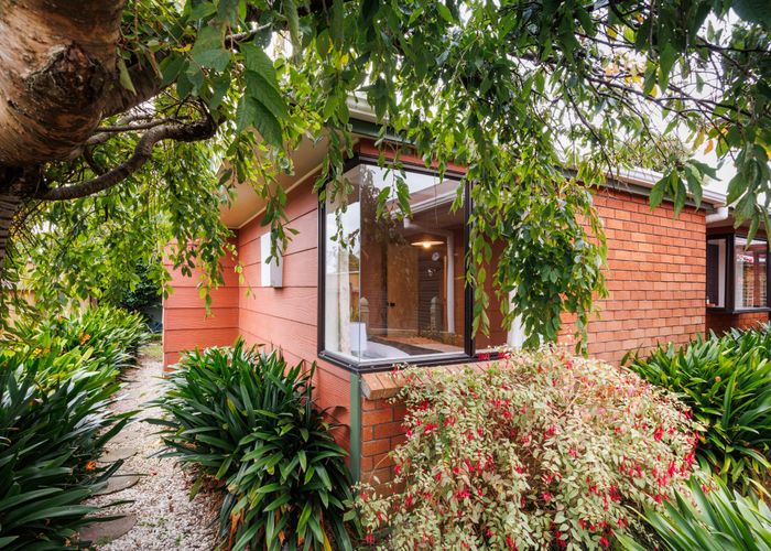  at 27A Worcester Street, West End, Palmerston North, Manawatu / Whanganui