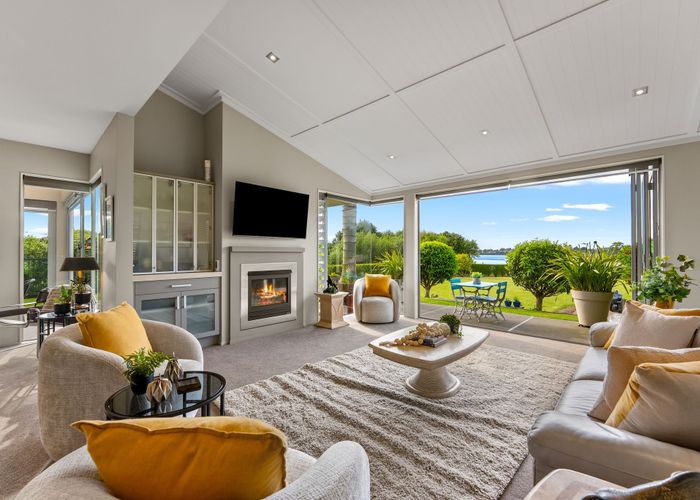  at 16 Pescara Point, Karaka, Franklin, Auckland