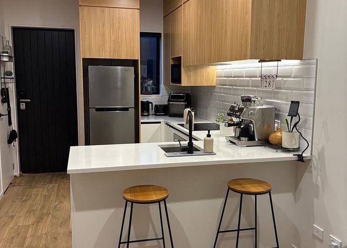  at 4/89 Beach Road, Te Atatu Peninsula, Waitakere City, Auckland