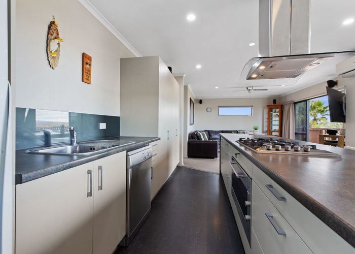  at 528 Pukehina Parade, Pukehina, Western Bay Of Plenty, Bay Of Plenty