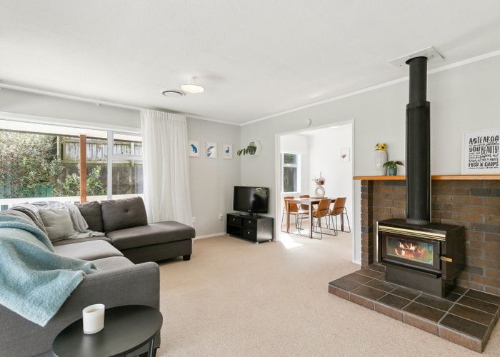  at 21A Mexted Terrace, Tawa, Wellington