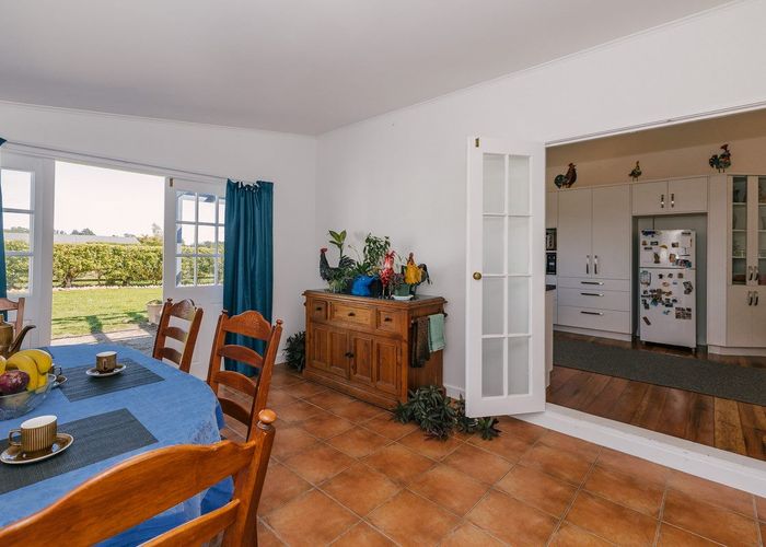  at 40 Turitea Road, Fitzherbert, Palmerston North