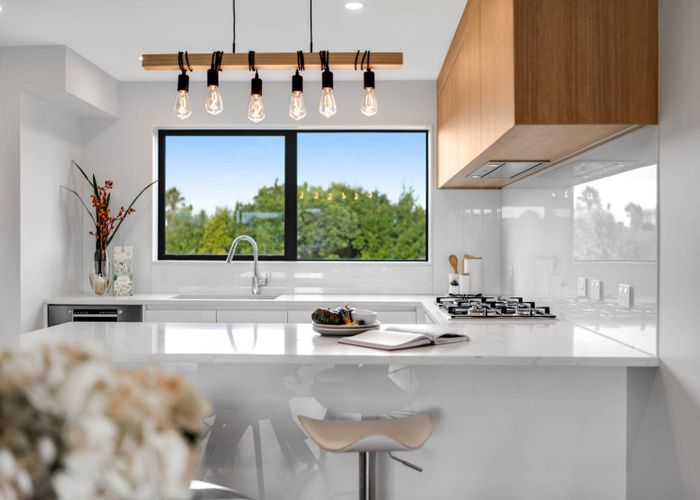  at 15B Tomintoul Place, Highland Park, Manukau City, Auckland