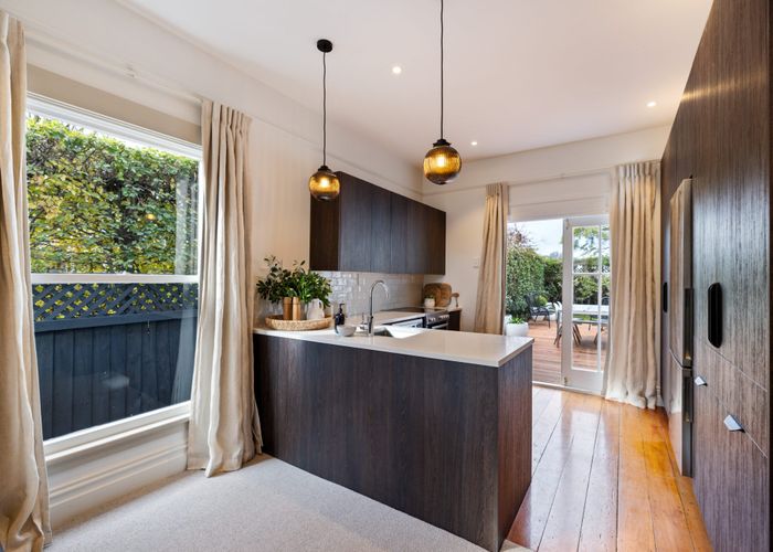  at 110 Office Road, Merivale, Christchurch City, Canterbury