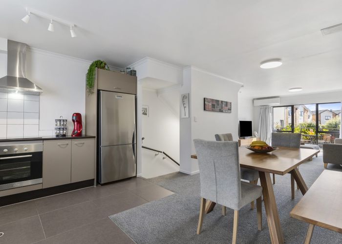  at 193/172 Mcleod Road, Te Atatu South, Auckland