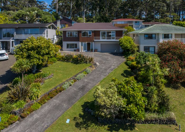  at 44 Ravenwood Drive, Forrest Hill, Auckland