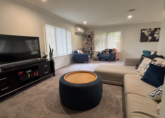  at 86 Hillwell Drive, Henderson, Waitakere City, Auckland