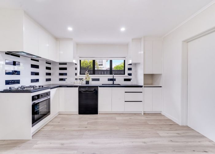  at 28 Pah Road, Papatoetoe, Auckland