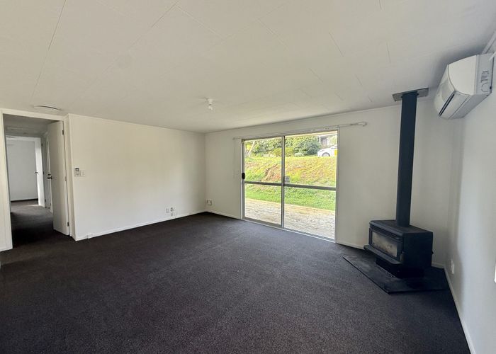  at 8 Mahoe Glade, Patumahoe, Pukekohe
