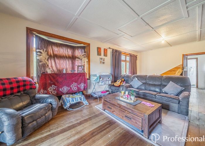  at 120 Upper Fitzherbert Road, Wainuiomata, Lower Hutt, Wellington