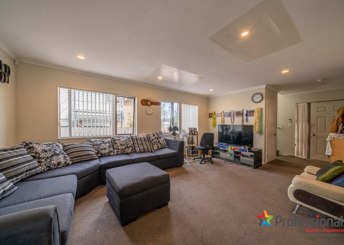  at 38 Crossandra Drive, Mangere, Auckland