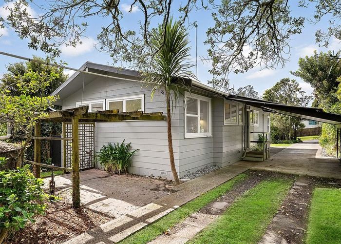  at 38 D'Oyly Drive, Stanmore Bay, Rodney, Auckland