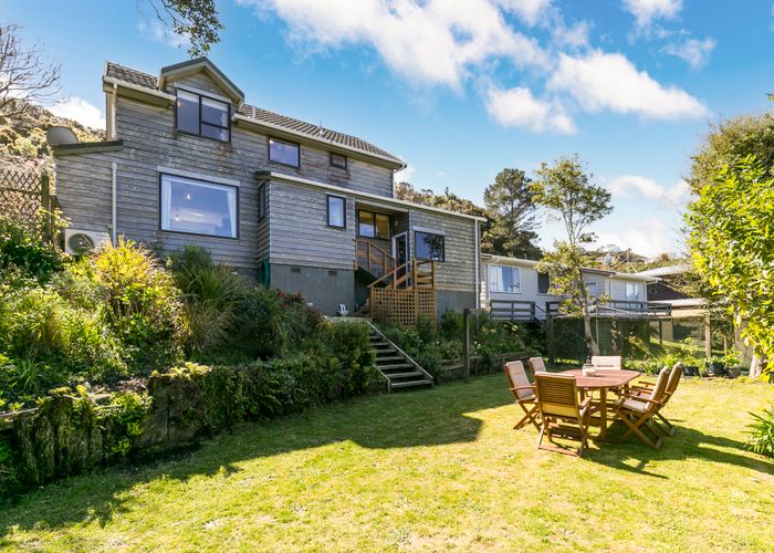  at 85 Percy Dyett Drive, Karori, Wellington