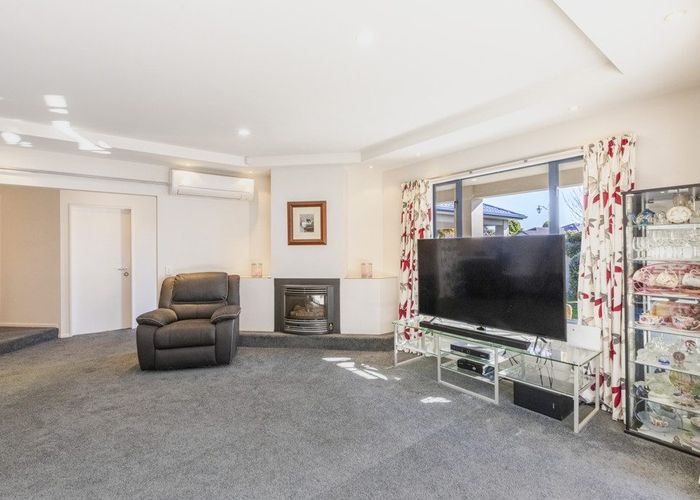  at 8 Park Lane, Greenmeadows, Napier