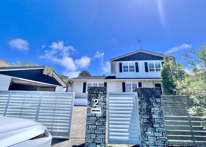  at 2 King Richard Place, Browns Bay, Auckland