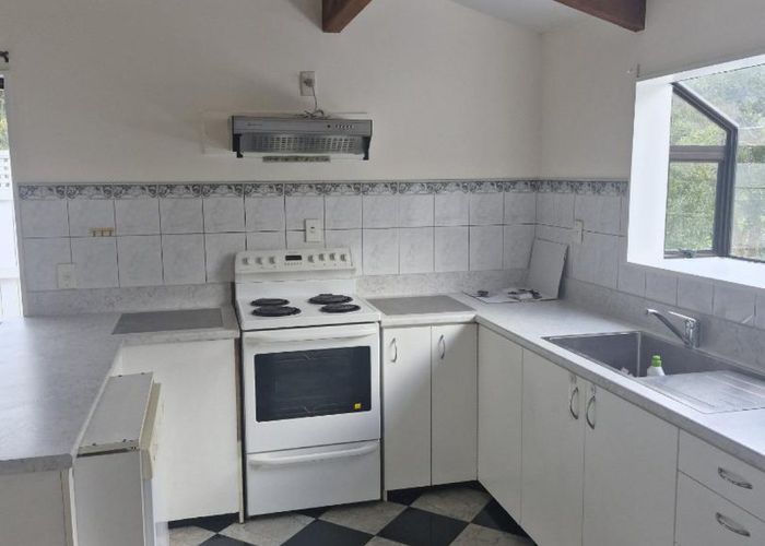  at 36 Poplar Grove, Whalers Gate, New Plymouth, Taranaki