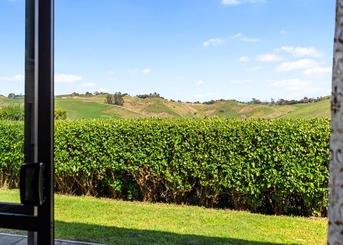  at 8 Ballintoy Park Drive, Welcome Bay, Tauranga, Bay Of Plenty