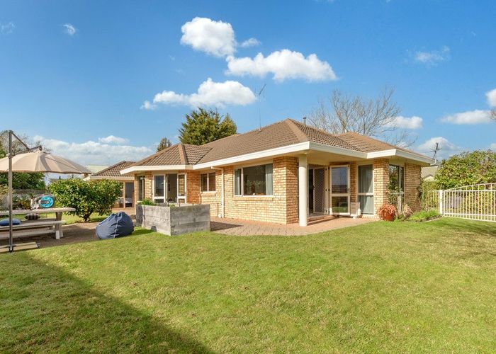 at 9 Knightsbridge Place, Bethlehem, Tauranga