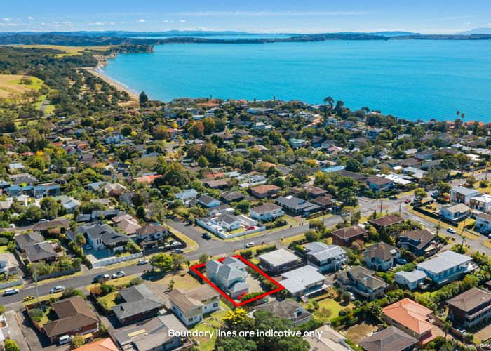 at 1/19 Toroa Street, Torbay, Auckland