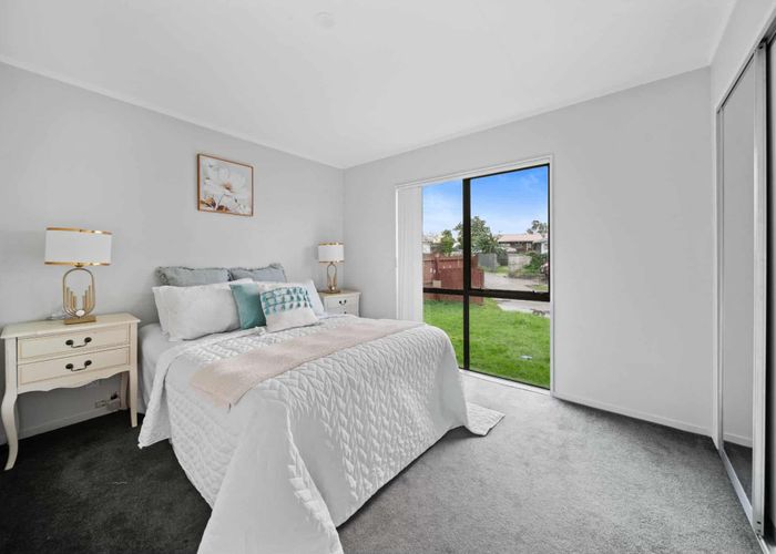  at 100A Shifnal Drive, Randwick Park, Manukau City, Auckland