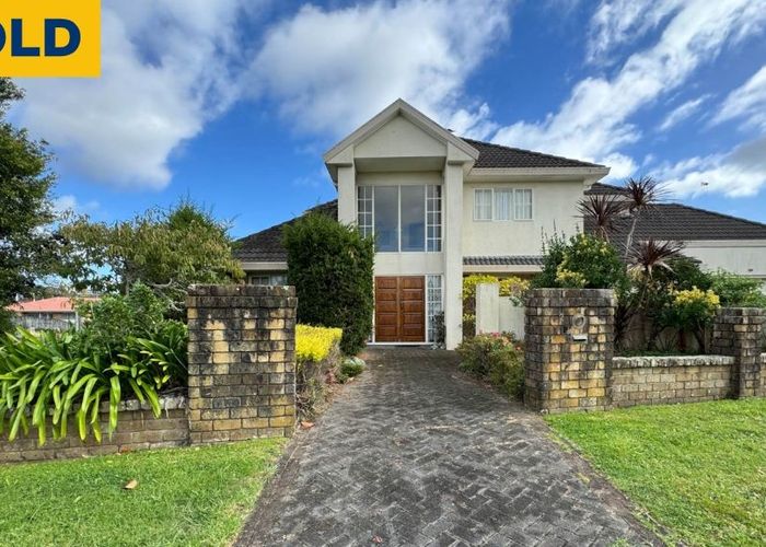  at 2 Shannon Place, Northpark, Auckland