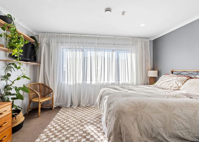  at 2B/168 Mokoia Road, Chatswood, North Shore City, Auckland