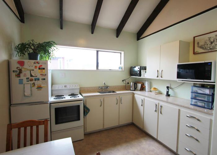  at 9B Kirkland Street, Green Island, Dunedin