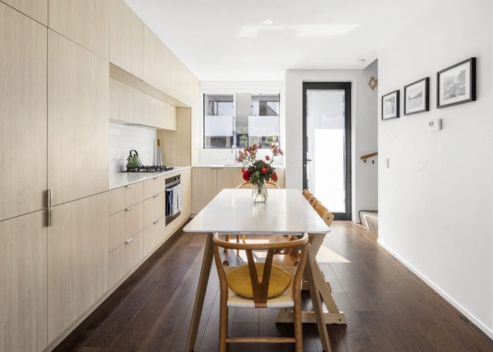  at 2 Jean Caldwell Way, Island Bay, Wellington