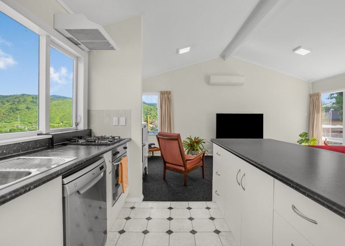  at 19 Vista Crescent, Brown Owl, Upper Hutt, Wellington