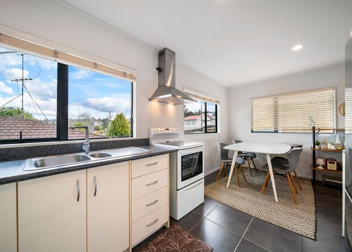  at 2/109 Target Road, Totara Vale, North Shore City, Auckland